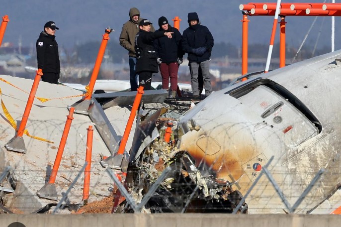 South Korean Investigators to Send Black Box to US for Analysis After Jeju Air Crash