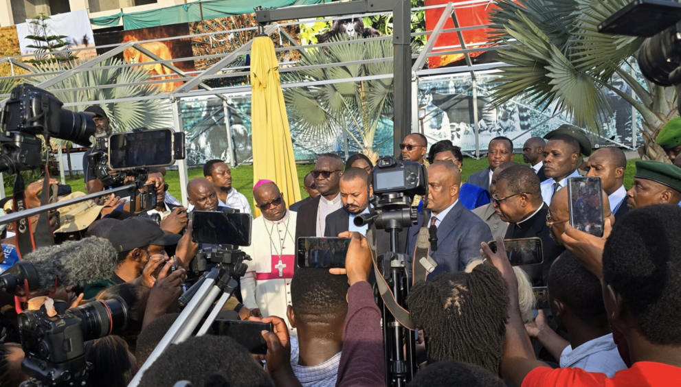 Catholic delegation from Congo meets with rebel leader as military moves forward