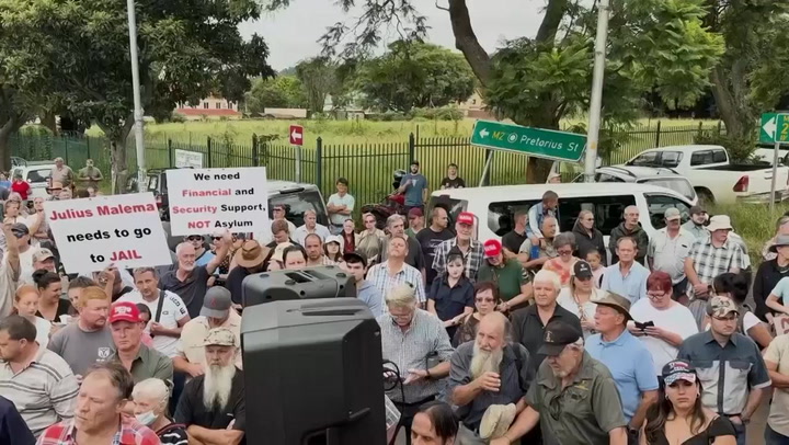 White South Africans Protest at U.S. Embassy, Back Trump’s Criticism of Government’s Land Expropriation Law