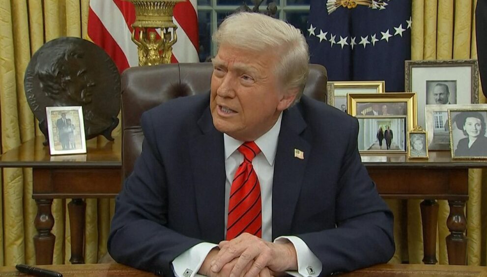 Trump Issues Warning to Hamas on Hostage Release