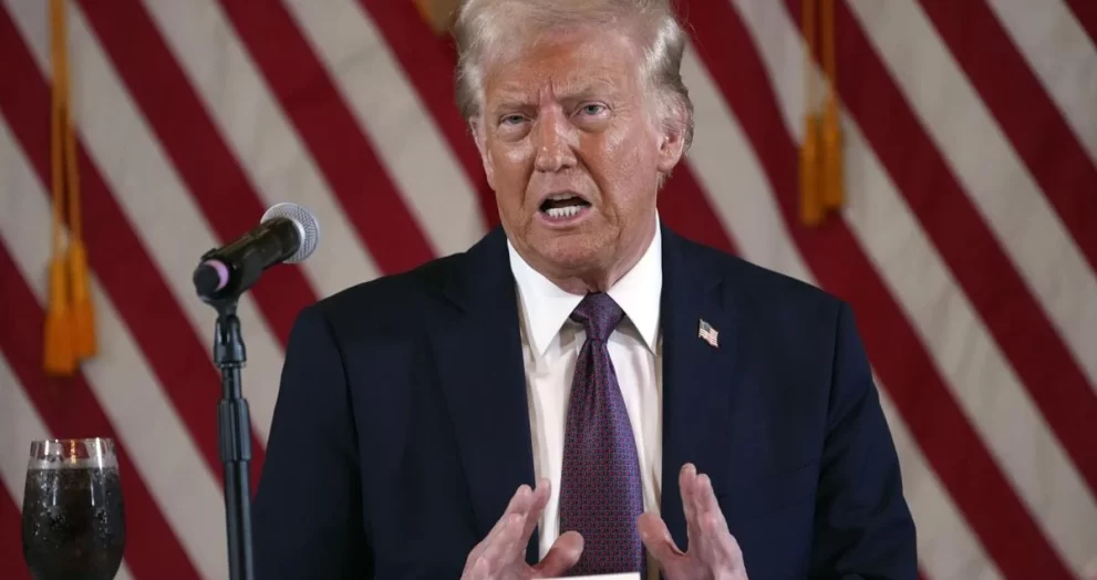 Trump Unleashes 25% Tariffs on Mexico and Canada, Triggering Trade Conflict Concerns and Market Decline