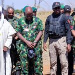 Trump Unleashes 25% Tariffs on Mexico and Canada, Triggering Trade Conflict Concerns and Market Decline