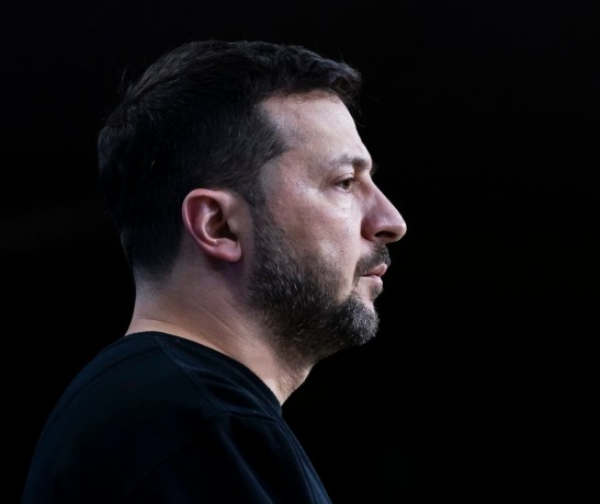 Zelenskyy Signals Willingness to Resign Upon NATO Membership: A Misguided Approach