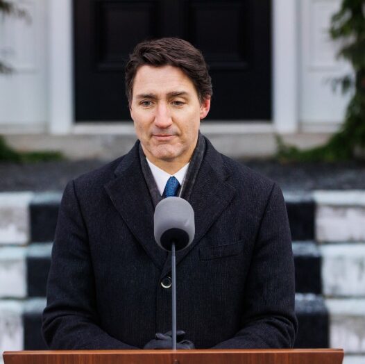 Canada’s Trudeau Threatens Retaliation as Trump’s Tariff Decision Looms