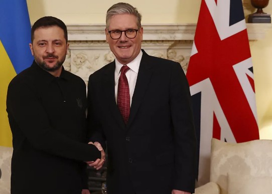 UK Prime Minister Keir Starmer Calls for Continued Military Aid to Ukraine