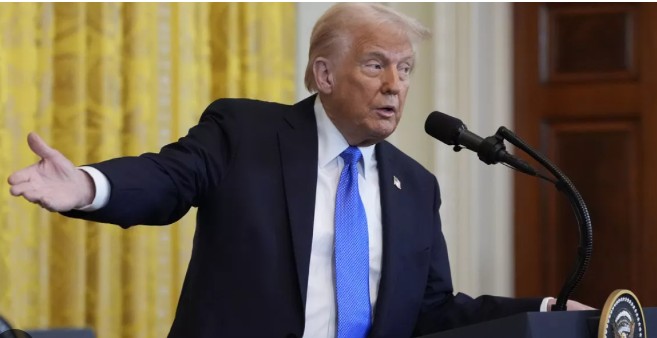 Trump Defends Tariffs as Key to U.S. Economic Growth Amid EU Tensions