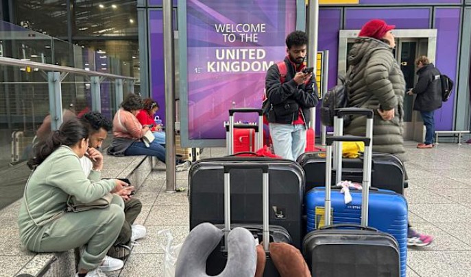 London Heathrow Airport Shutdown After Electrical Fire Disrupts Travel
