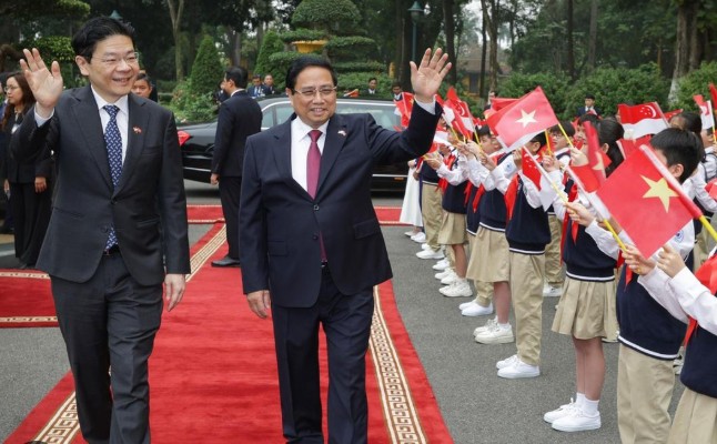 Singapore PM Welcomes Public Servants Answering Call to Run in the Upcoming General Election