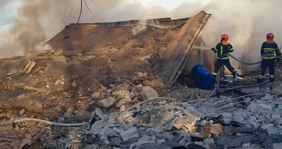 Russian Missile Strike Hits Ukraine's Energy Infrastructure as U.S.-Ukraine Tensions Grow