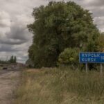 U.S. Supreme Court Temporarily Blocks Deportation of Venezuelan Migrants, Halting Use of Wartime Law