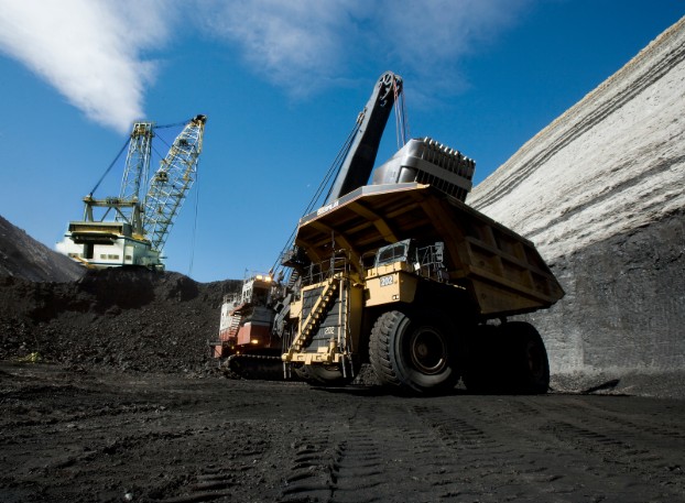 In a bold move aimed at revitalizing the U.S. coal industry, President Donald Trump signed a series of executive orders at the White House,