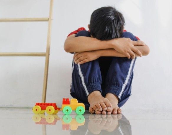 RFK Jr. Vows Action on Autism as U.S. Rates Rise to 1 in 31 Children