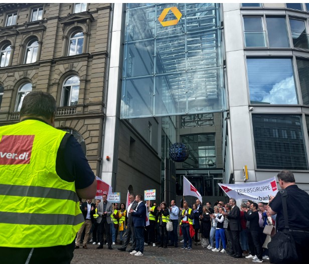 German Workers Push Back Against Italian UniCredit’s Interest in Commerzbank