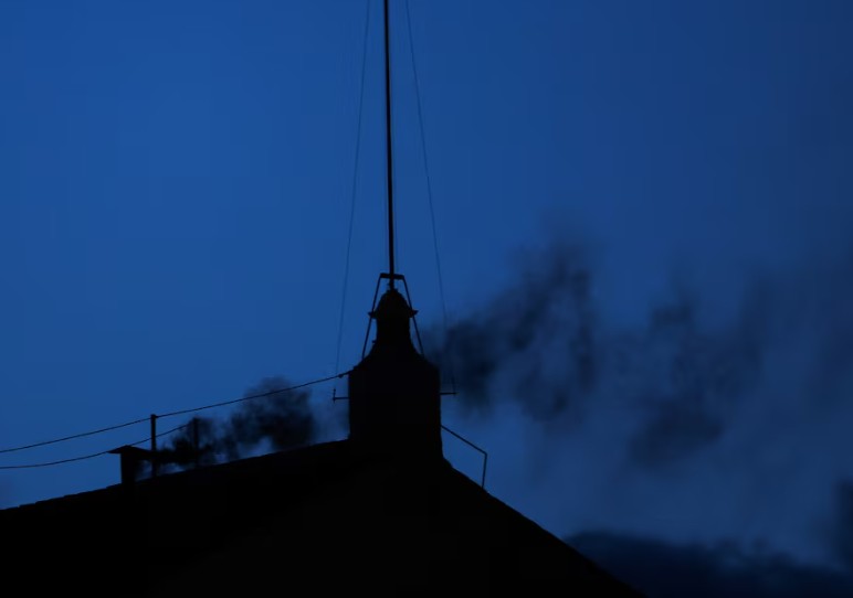Black Smoke Rises from Sistine Chapel as Cardinals Fail to Elect New Pope in First Vote