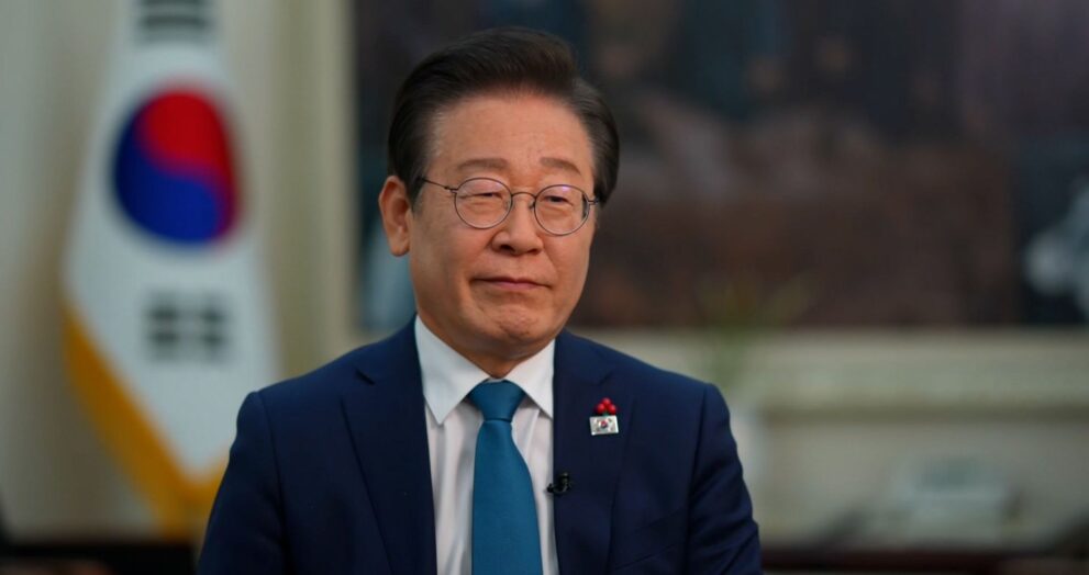 Lee Jae-myung Calls for Constitutional Amendment on Military Powers
