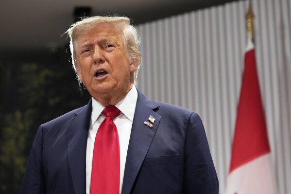 Trump Says Iran Likely to Sign Nuclear Deal, Calls Delay 'Foolish'