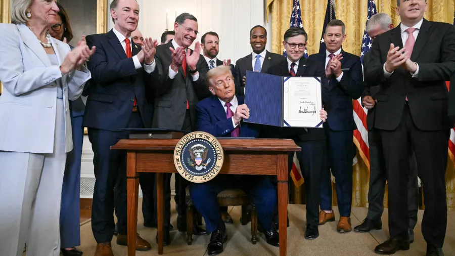 Trump Overturns California’s Ban on Gas-Powered Car Sales by 2035