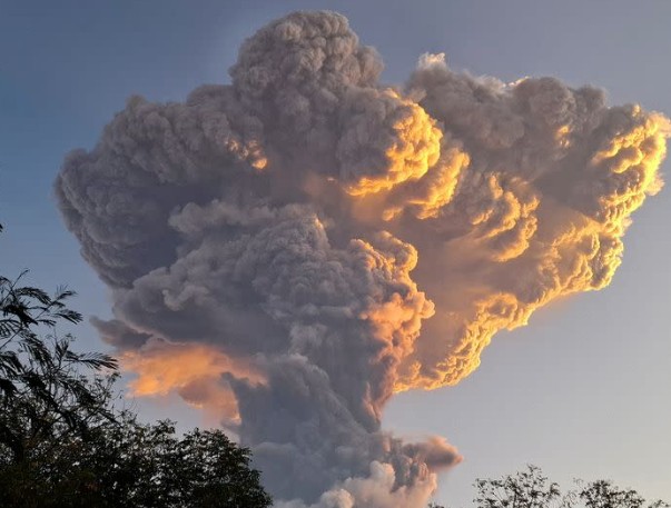 Flights Resume in Bali After Disruption Caused by Mount Lewotobi Volcano Eruption