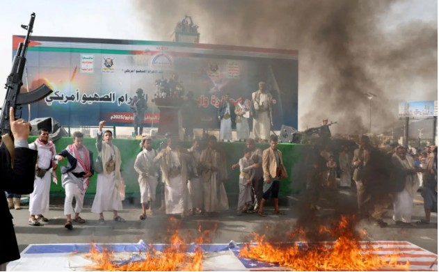 Houthis Threaten to Attack U.S. Ships in Red Sea If Washington Enters Israel–Iran Conflict