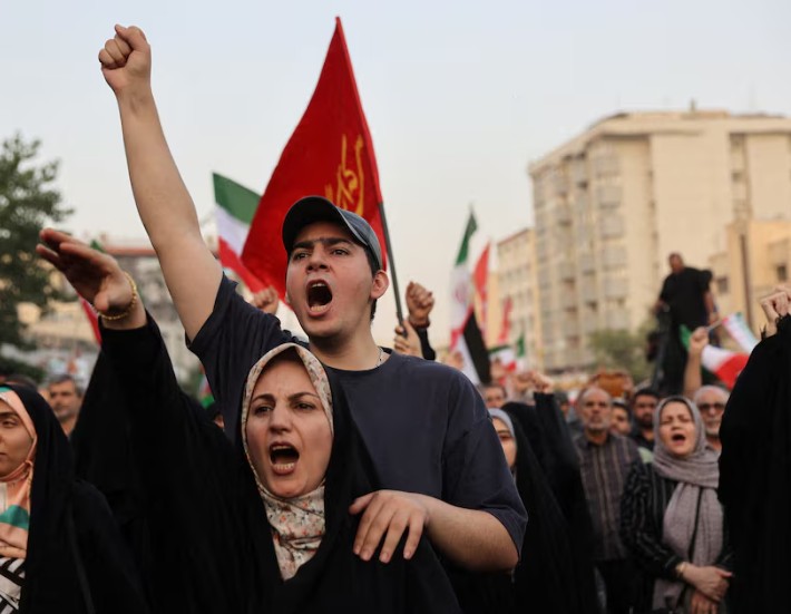 Fragile Ceasefire Holding, Trump Envoy Says Peace Talks With Iran 'Promising'