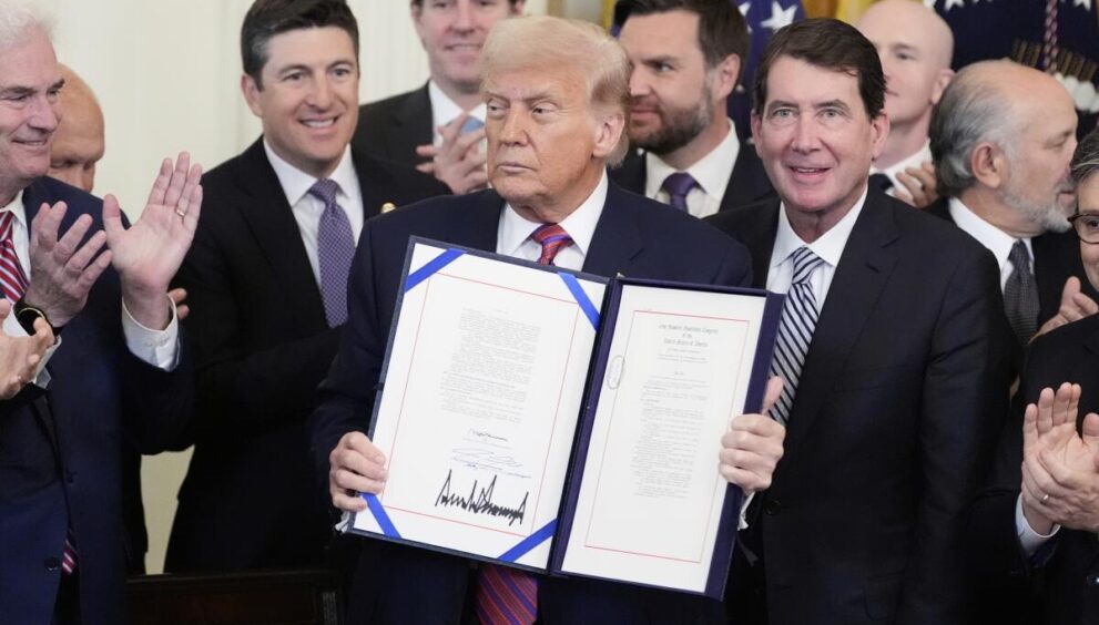 Trump Signs Stablecoin Legislation, Marking Major Shift Toward Broader Crypto Adoption