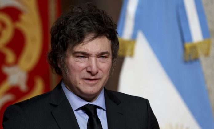 Argentina's Congress Approves Pension Hike Despite Government Opposition