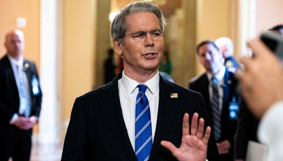 US and China to Discuss Tariff Deadline Extension in Stockholm Next Week