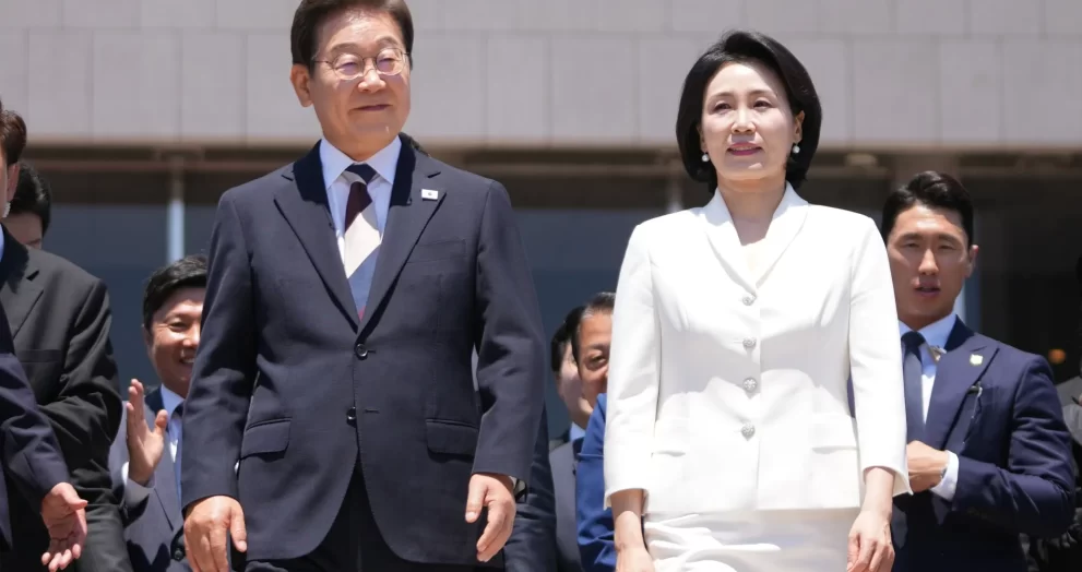 South Korea's President Visits Japan Ahead of Meeting with Trump