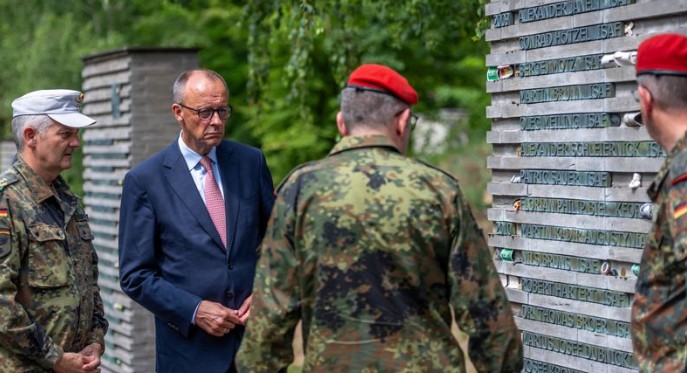 Germany Vows Stronger Defense Ties with Baltics Amid Russia Threats