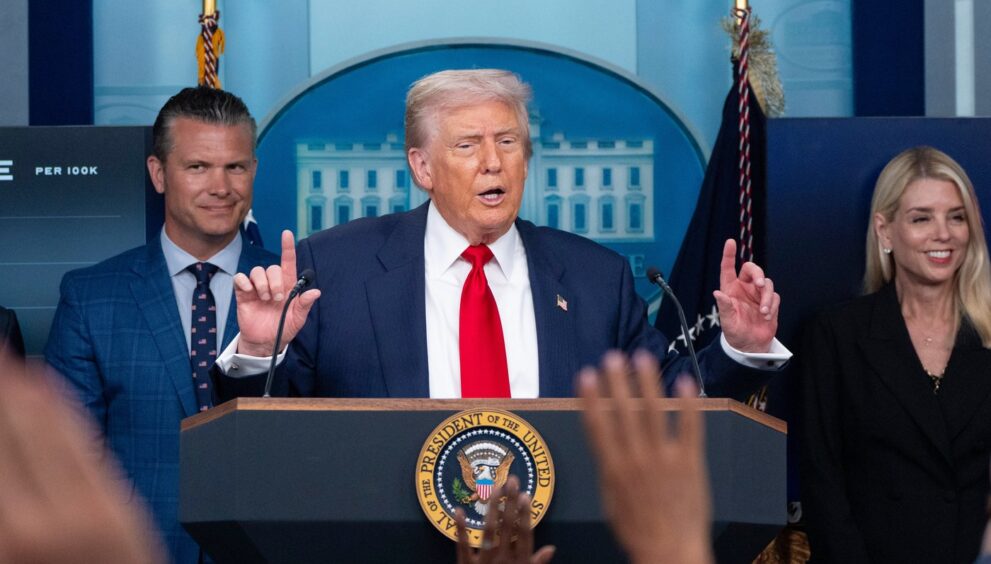 Mexico Sends 26 Suspected Cartel Figures to U.S. as Trump Increases Pressure