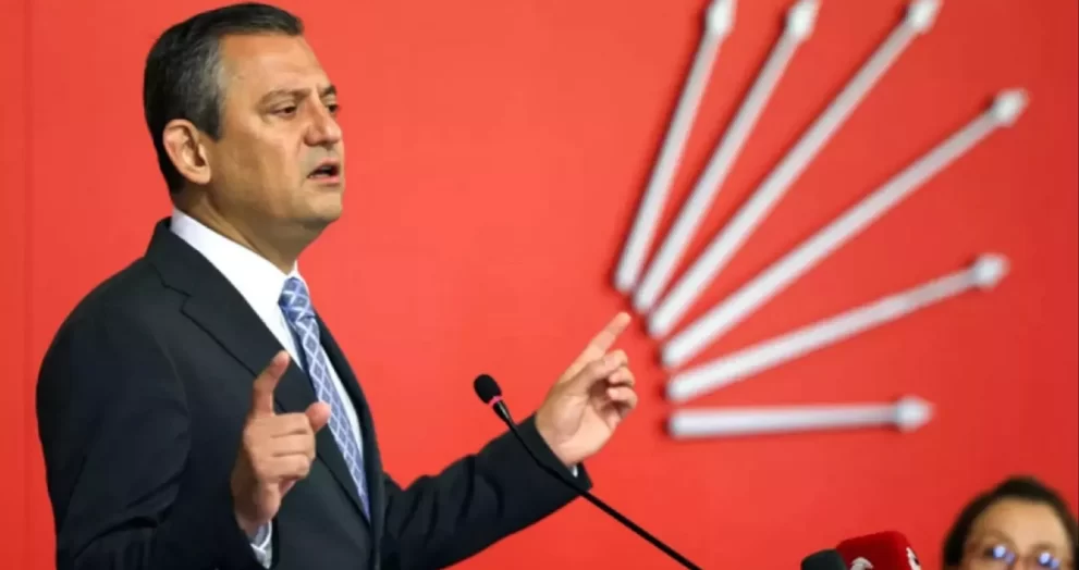 Turkey’s Main Opposition Backs Ozel in Emergency Congress