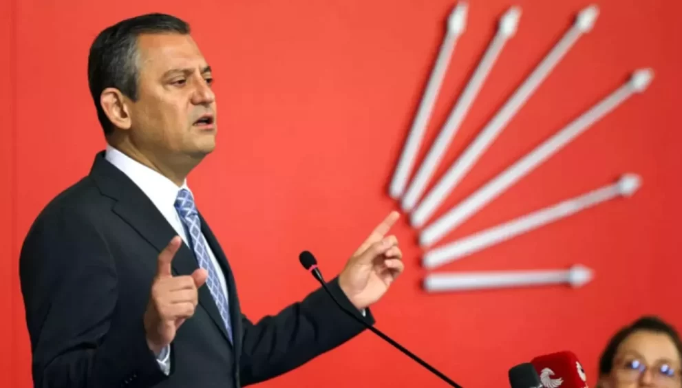 Turkey’s Main Opposition Backs Ozel in Emergency Congress