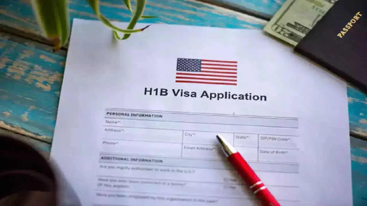 New $100,000 H-1B Visa Fee Won’t Affect Current Holders, White House Clarifies