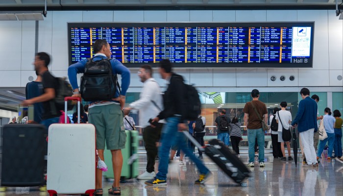 Hong Kong Airport Grounded for 36 Hours as Typhoon Ragasa Approaches