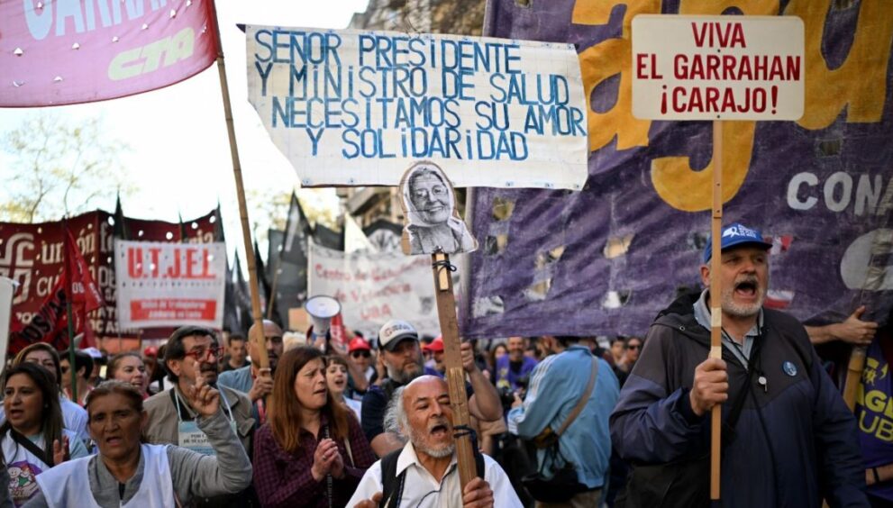 Protesters in Buenos Aires Call for Increased Funding for Education and Healthcare
