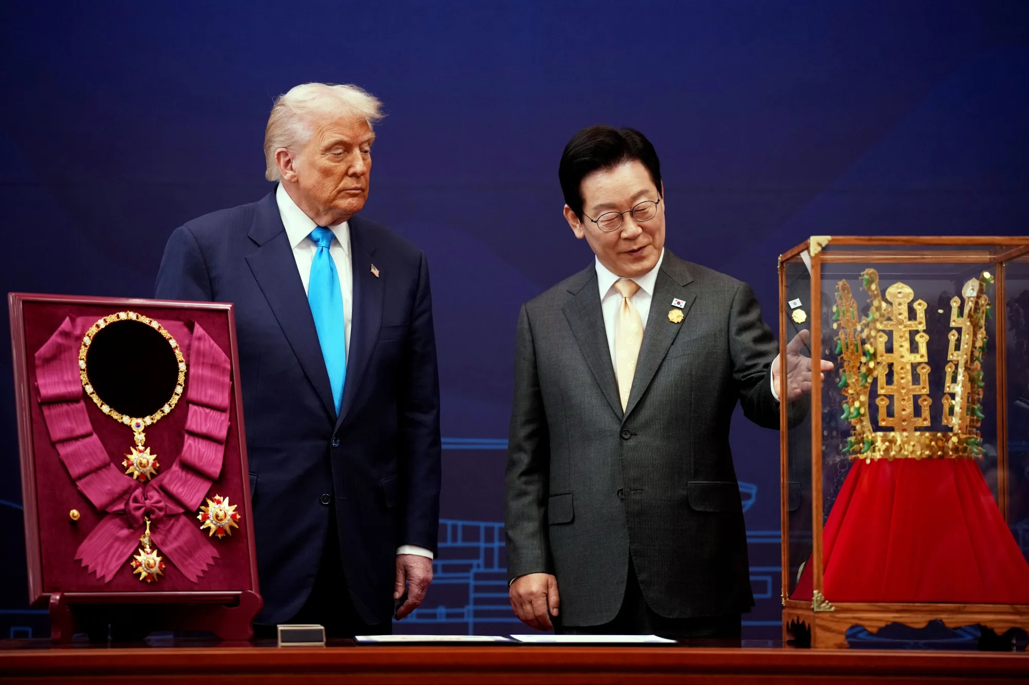 U.S. President Receives South Korea’s Highest Decoration Ahead of Key Trade Talks