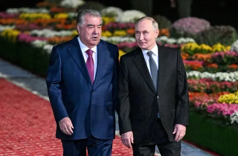 Putin Arrives in Tajikistan for Regional Summit with Former Soviet Leaders