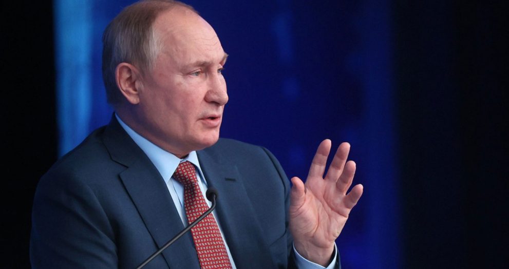 Putin Affirms Russia Will Not Yield to U.S. Pressure