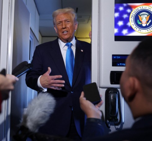 Trump Greenlights Plan for South Korea to Build Nuclear-Powered Submarine