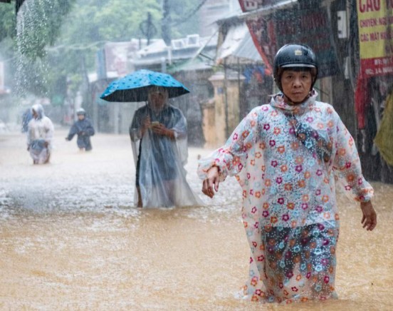 Vietnam Braces for Typhoon Kalmaegi as Farmers Fear More Flooding