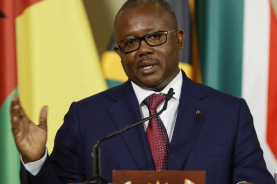 Ousted Guinea-Bissau President Embaló Arrives in Senegal After Military Seizes Power