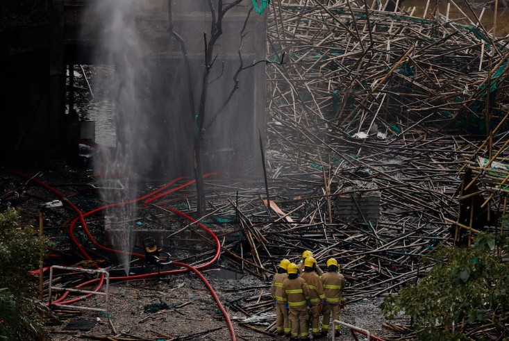 Police Comb Fire-Ravaged Hong Kong Apartments as Death Toll Climbs to 146