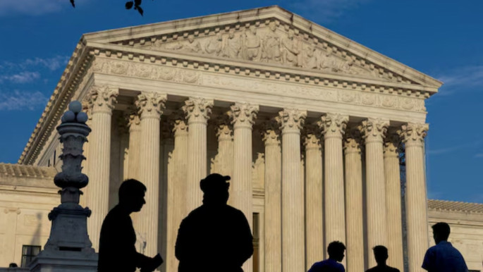 The U.S. Supreme Court will review whether President Donald Trump’s directive to restrict birthright citizenship is constitutional, taking up a major dispute over how the 14th Amendment has been interpreted for more than a century.