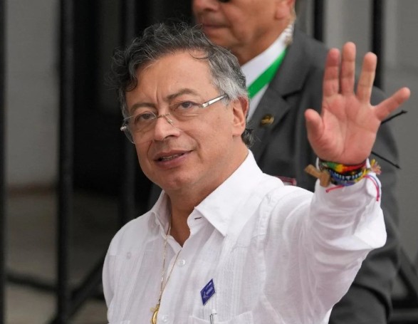 Petro-Trump Meeting: Colombia’s President Arrives in Washington for High Stakes Talks