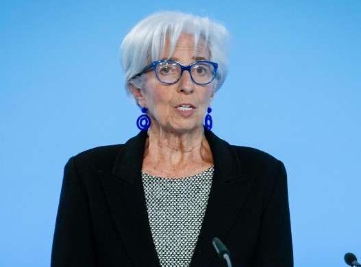 Reports Suggest ECB President Christine Lagarde May Exit Before 2027