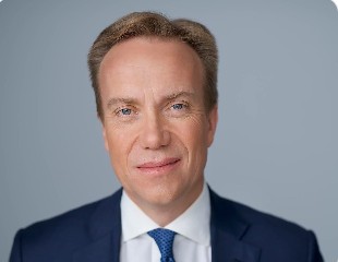 CEO of World Economic Forum Steps Down After Epstein Ties Surface