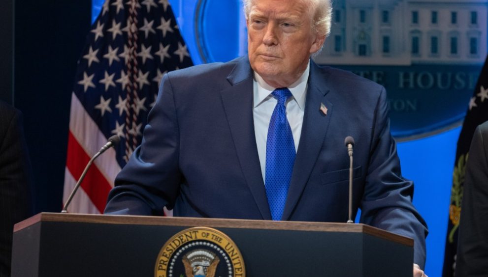 Trump Threatens to Halt Trade With Spain Over Iran War Access and NATO 5% Spending Dispute