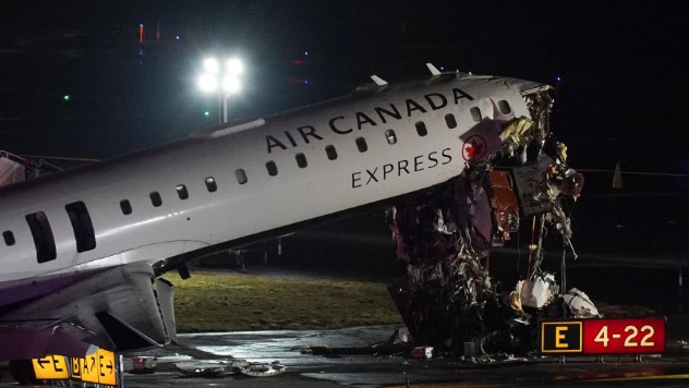 Deadly LaGuardia Collision Renews Focus on World’s Worst Air Crashes