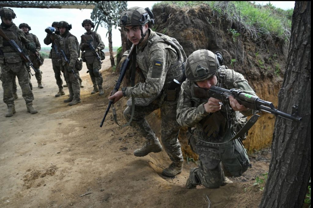 Ukraine Extends Martial Law, Election Ban and Mobilization for 90 Days