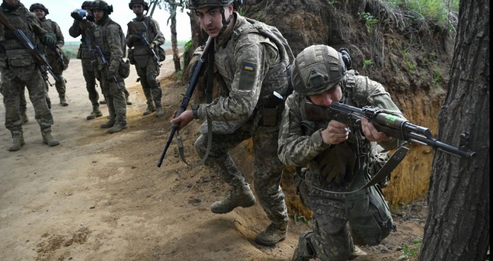 Ukraine Extends Martial Law, Election Ban and Mobilization for 90 Days